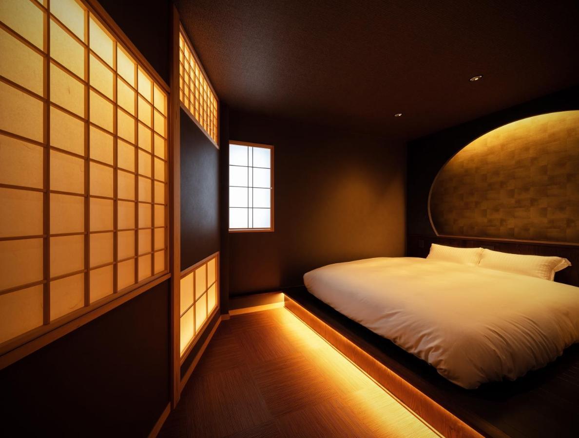 古今 天下茶屋 With A Private Parking Lot And A Half Open-Air Bath And Direct To Kix Villa Osaka Dış mekan fotoğraf