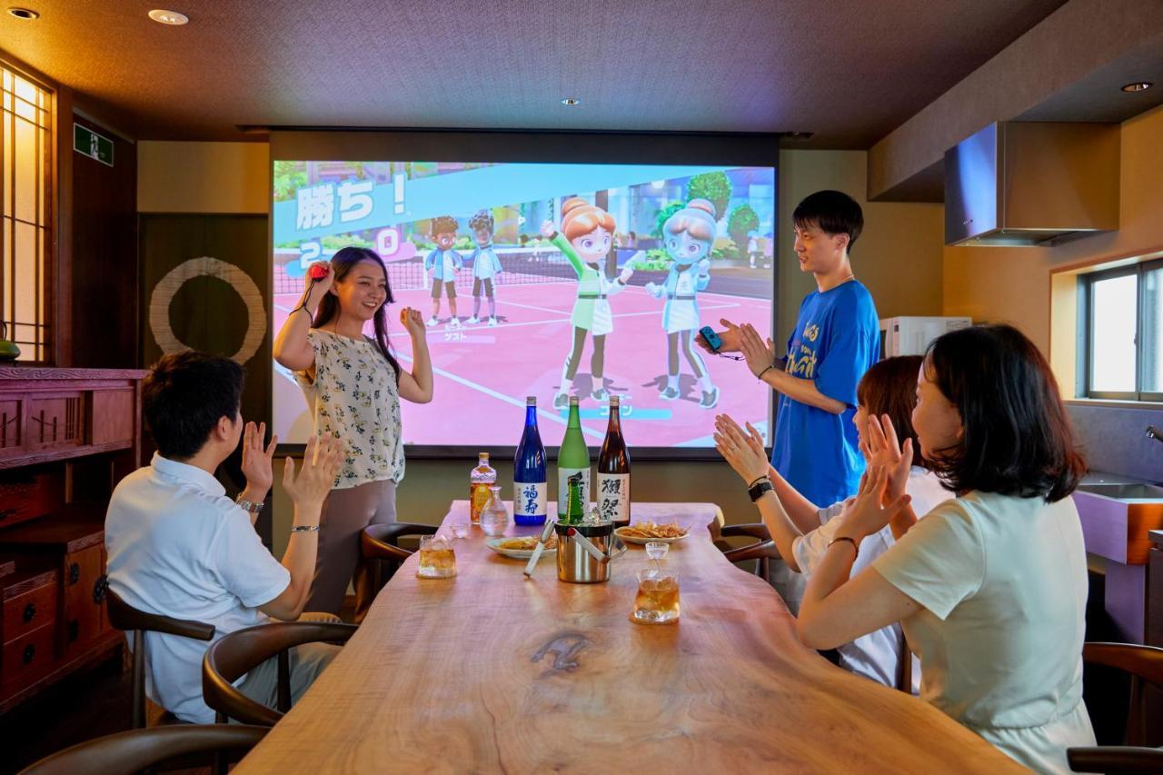 古今 天下茶屋 With A Private Parking Lot And A Half Open-Air Bath And Direct To Kix Villa Osaka Dış mekan fotoğraf
