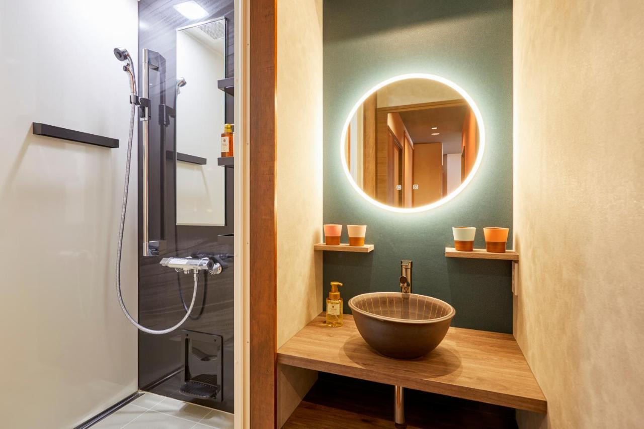 古今 天下茶屋 With A Private Parking Lot And A Half Open-Air Bath And Direct To Kix Villa Osaka Dış mekan fotoğraf