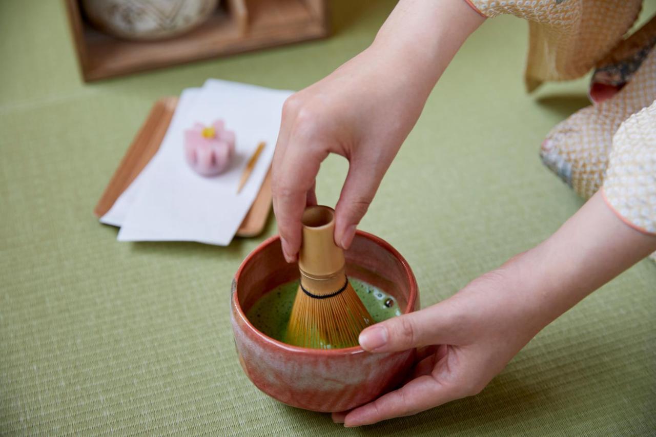 古今 天下茶屋 With A Private Parking Lot And A Half Open-Air Bath And Direct To Kix Villa Osaka Dış mekan fotoğraf
