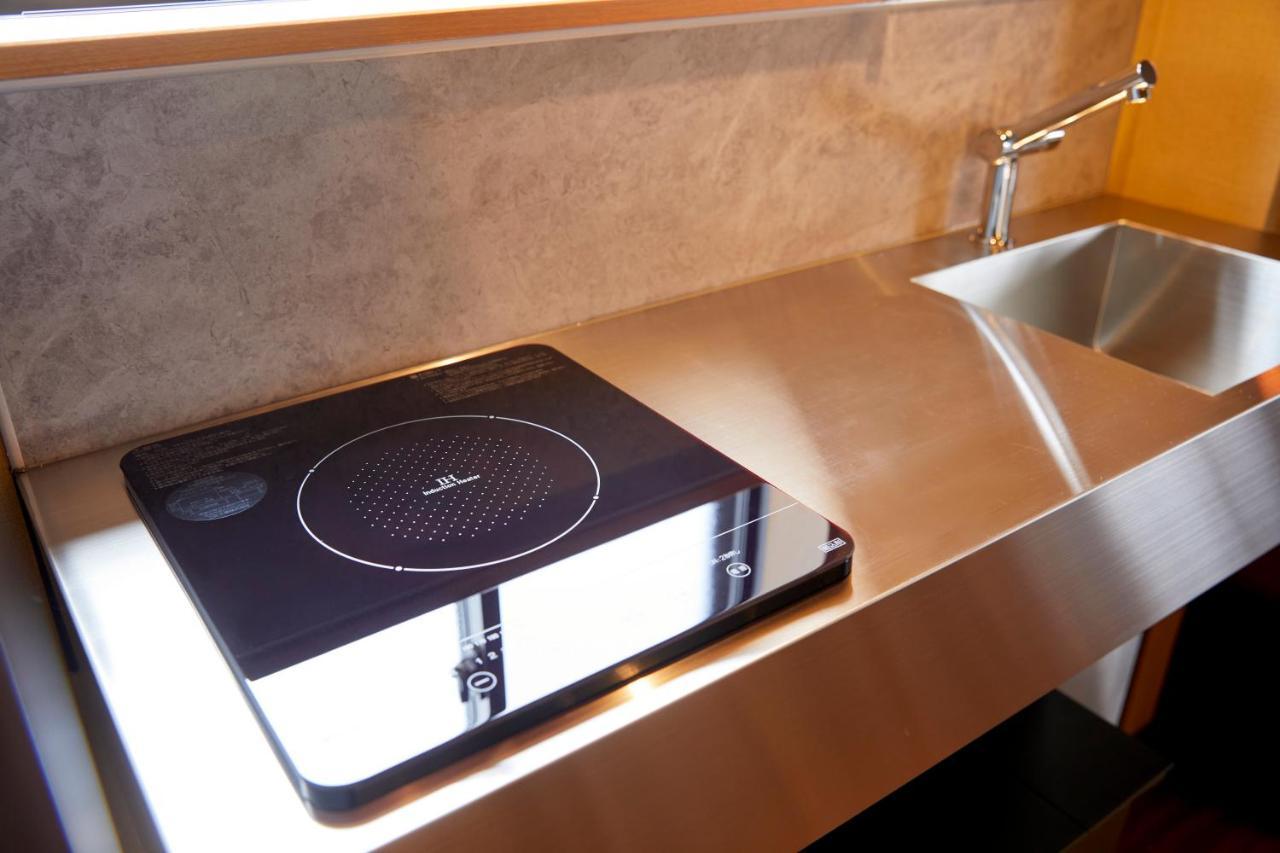 古今 天下茶屋 With A Private Parking Lot And A Half Open-Air Bath And Direct To Kix Villa Osaka Dış mekan fotoğraf